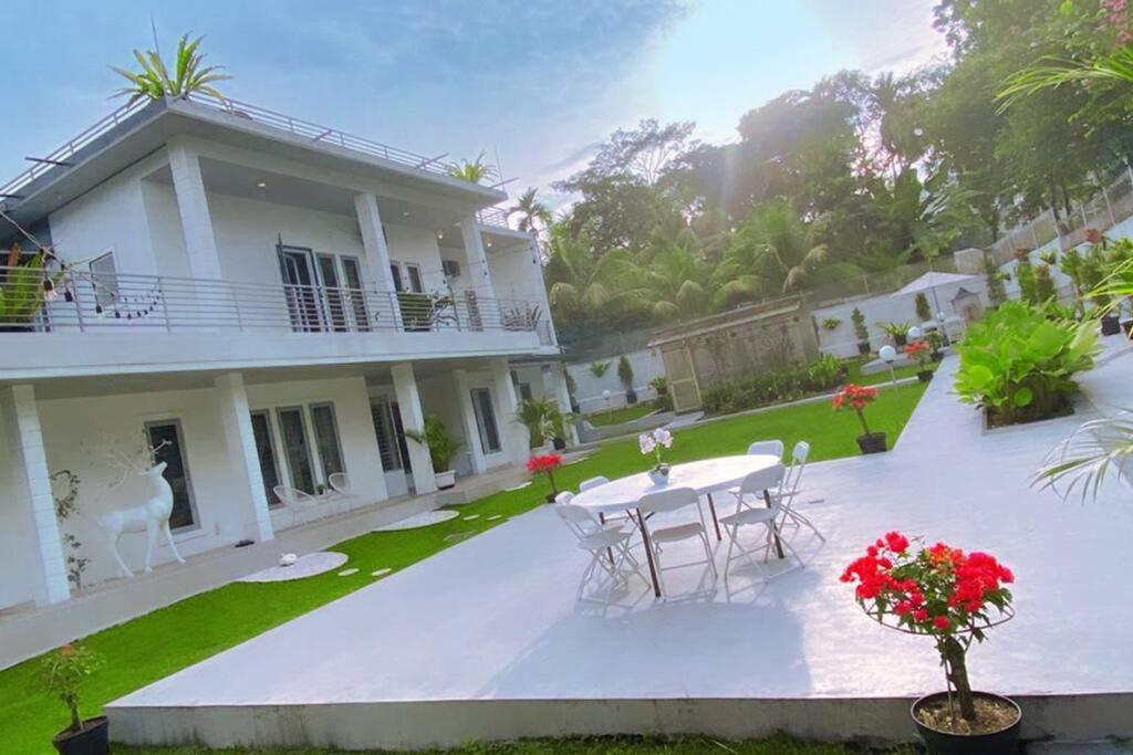 Garden Villa By Villapedia Bogor Kültér fotó