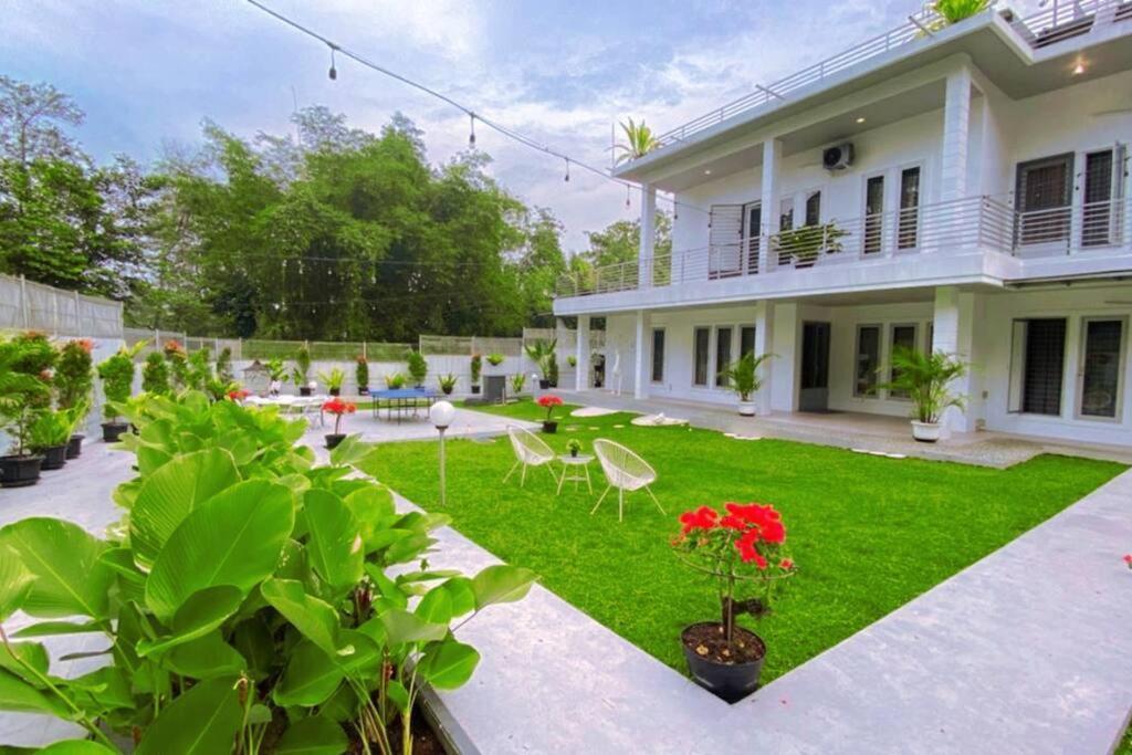 Garden Villa By Villapedia Bogor Kültér fotó